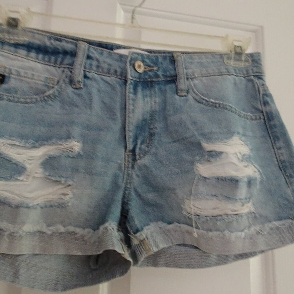 Kancan Women's Size Small Bootie Denim Shorts 5 Pockets Distressed